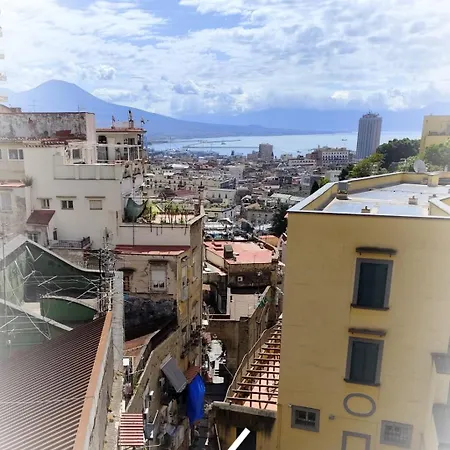 Montesantini House Neapol