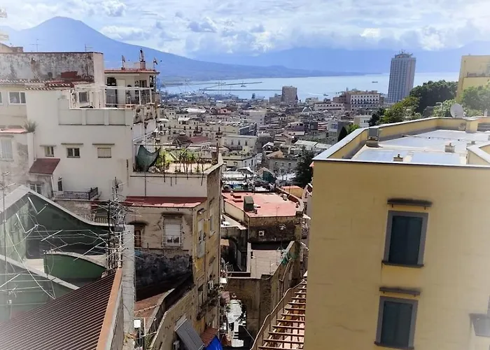 Montesantini House Neapol